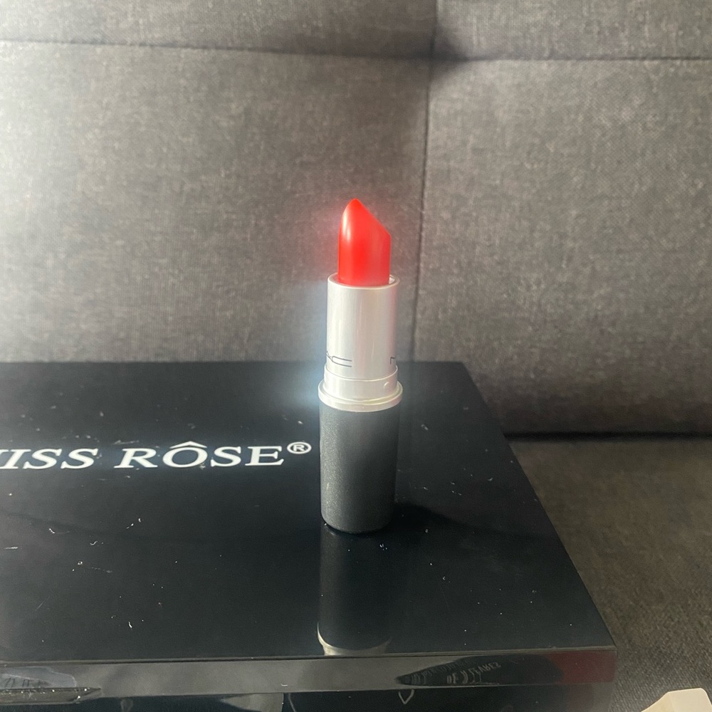 Mac lipstick Lady danger